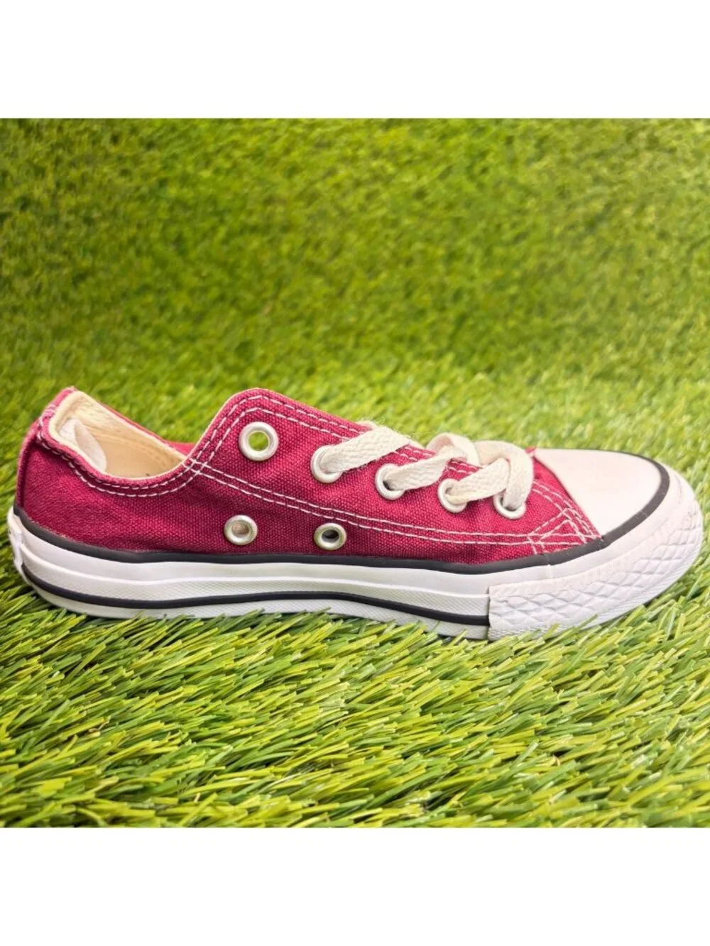 Converse Chuck Taylor All Star Low Boys Size 12C Maroon Athletic Shoes Sneakers